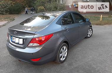 Седан Hyundai Accent 2011 в 