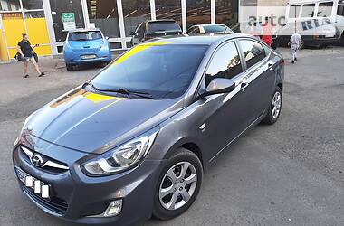 Hyundai Accent 2011 Hyundai Accent 2011