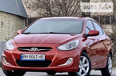 Hyundai Accent 2013