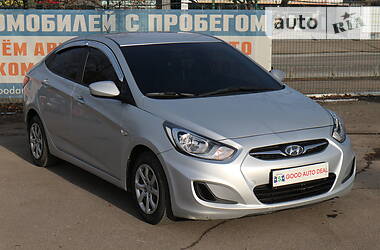 Hyundai Accent 2013