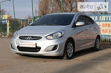 Седан Hyundai Accent 2013 в Харькове