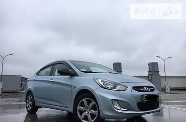 Hyundai Accent 2013