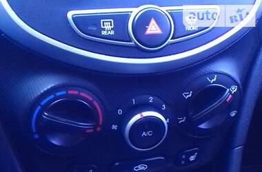 Седан Hyundai Accent 2013 в 