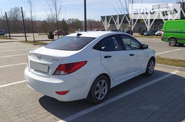 Седан Hyundai Accent 2011 в 