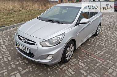 Hyundai Accent 2011 Hyundai Accent 2011