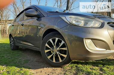 Седан Hyundai Accent 2011 в 