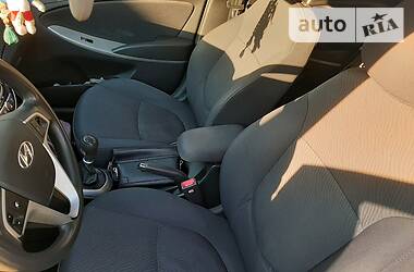 Седан Hyundai Accent 2011 в 
