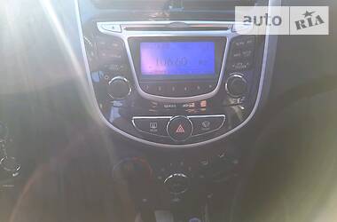 Седан Hyundai Accent 2011 в 
