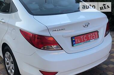 Седан Hyundai Accent 2014 в 
