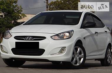 Hyundai Accent 2013 Hyundai Accent 2013