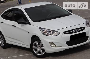 Седан Hyundai Accent 2013 в 
