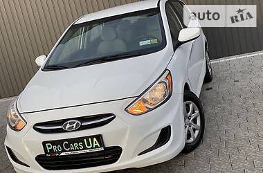Хетчбек Hyundai Accent 2015 в 