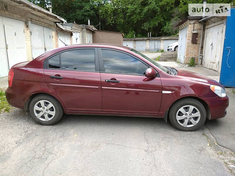 Седан Hyundai Accent 2008 в Києві