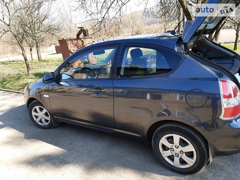 Хэтчбек Hyundai Accent 2006 в Ужгороде