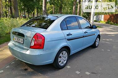 Седан Hyundai Accent 2009 в Ирпене