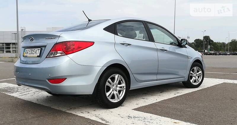 Седан Hyundai Accent 2011 в Києві