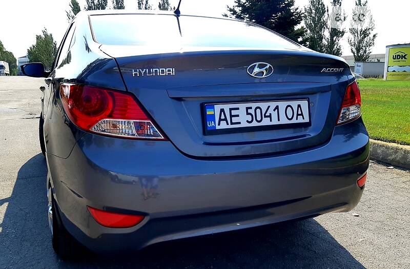 Седан Hyundai Accent 2012 в Дніпрі