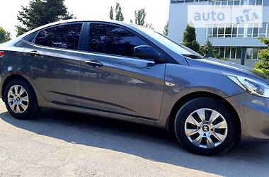 Седан Hyundai Accent 2012 в 