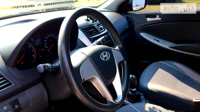 Седан Hyundai Accent 2012 в Дніпрі