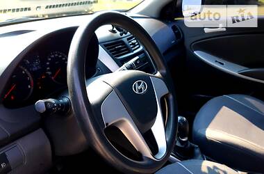 Седан Hyundai Accent 2012 в 