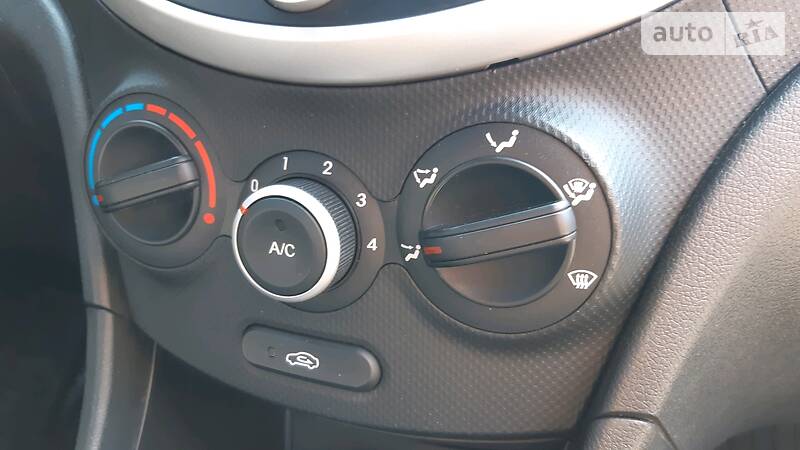 Седан Hyundai Accent 2012 в Дніпрі