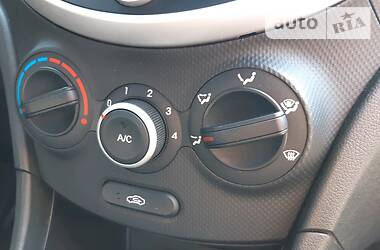 Седан Hyundai Accent 2012 в 