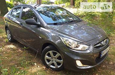 Hyundai Accent 2013 Hyundai Accent 2013
