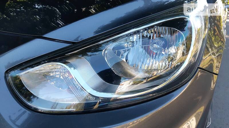 Седан Hyundai Accent 2012 в Дніпрі