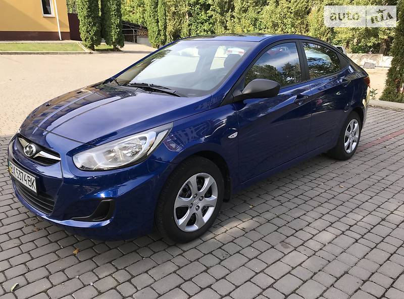 Седан Hyundai Accent 2013 в Хмельницком