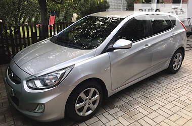 Hyundai Accent 2013