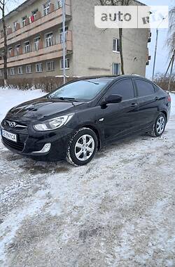 Седан Hyundai Accent 2012 в Черновцах