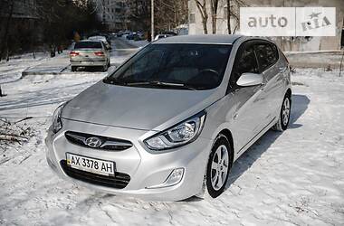 Хэтчбек Hyundai Accent 2012 в Харькове