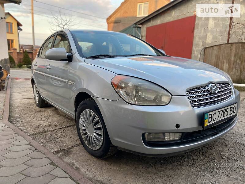Седан Hyundai Accent 2008 в Львові