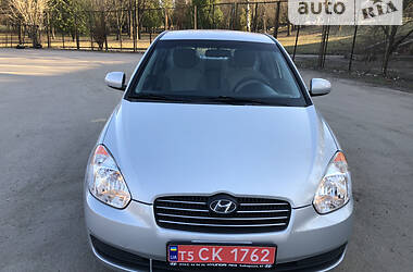 Седан Hyundai Accent 2010 в Ровно