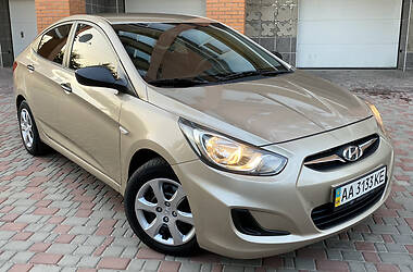 Седан Hyundai Accent 2011 в Киеве