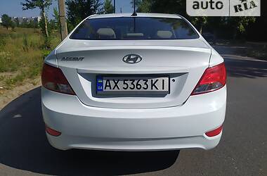 Седан Hyundai Accent 2016 в Рубежном
