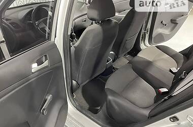Седан Hyundai Accent 2011 в 