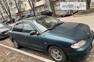 Седан Hyundai Accent 1998 в Львові