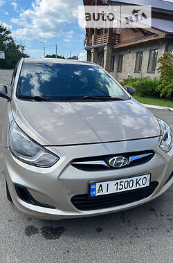 Hyundai Accent 2014