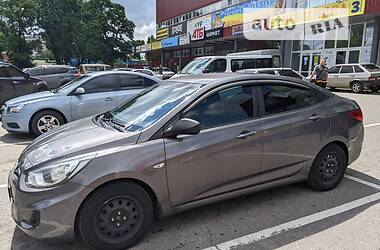 Седан Hyundai Accent 2011 в Кременчуге