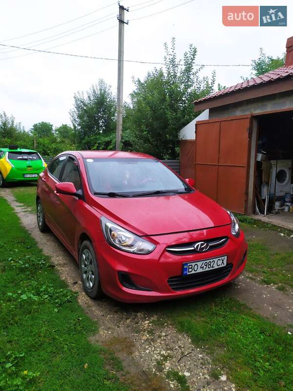 Седан Hyundai Accent 2016 в Тернополі