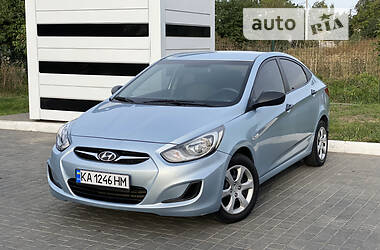 Hyundai Accent 2012 Hyundai Accent 2012
