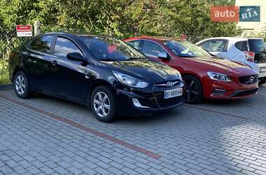 Hyundai Accent 2013 Hyundai Accent 2013