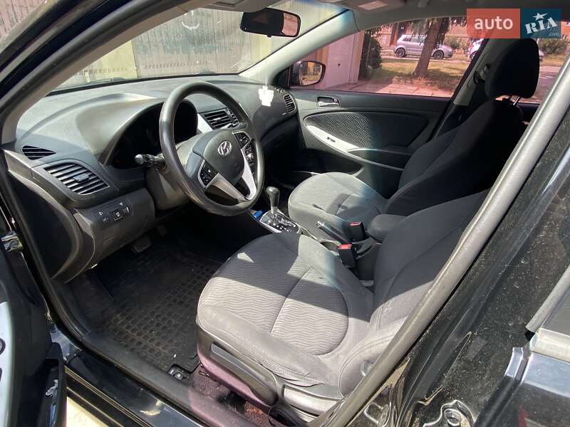 Седан Hyundai Accent 2013 в Полтаві