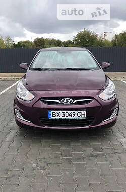 Хетчбек Hyundai Accent 2012 в Хмельницькому
