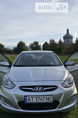 Седан Hyundai Accent 2012 в Надвірній