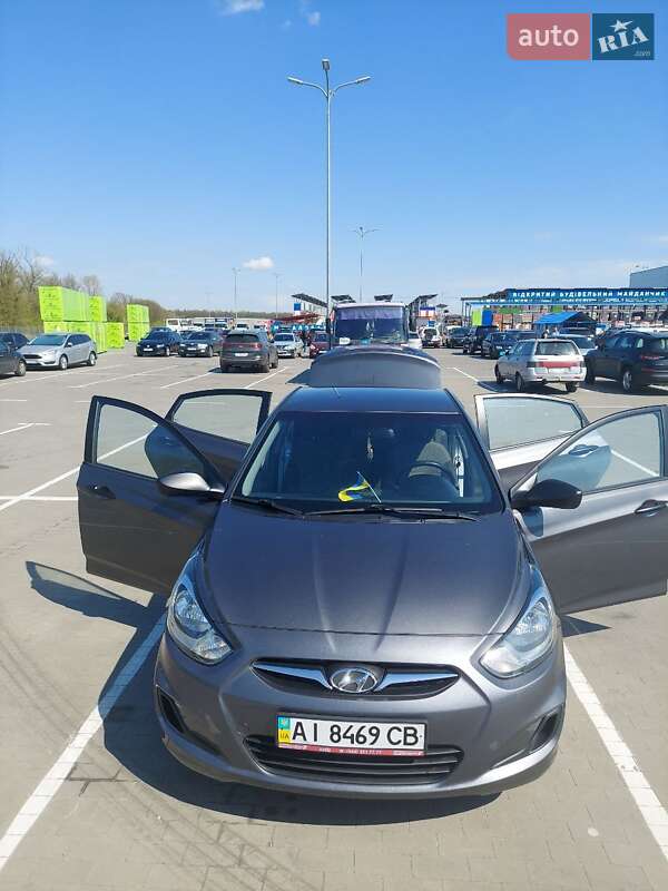 Седан Hyundai Accent 2011 в Переяславе