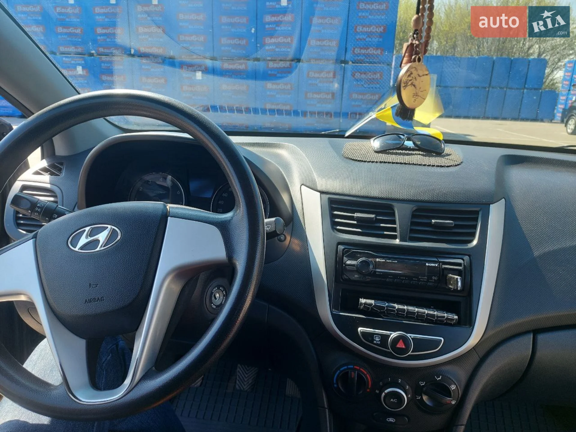 2011 Hyundai Accent - мініатюра 12