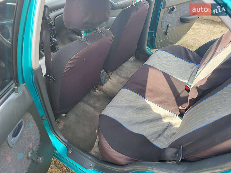 Седан Hyundai Accent 1996 в Деражне