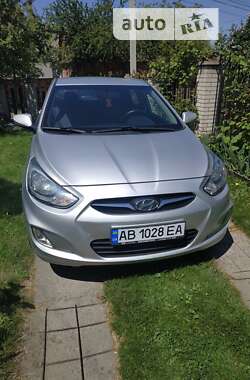 Седан Hyundai Accent 2012 в Виннице